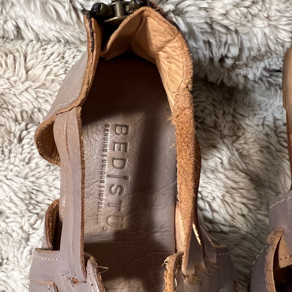 Leather Bed|Stu Sandals. - Picture 3 of 5